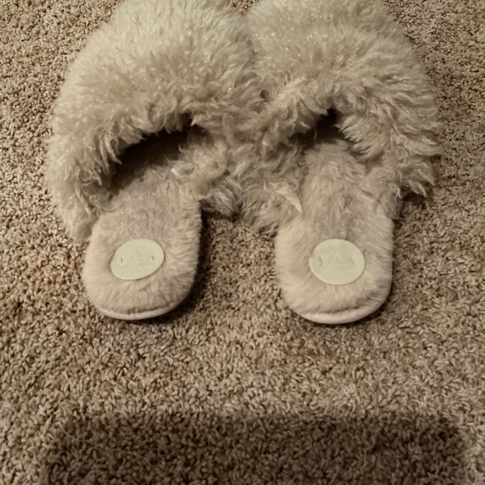 Anthropology Sherpa slippers - Picture 2 of 4